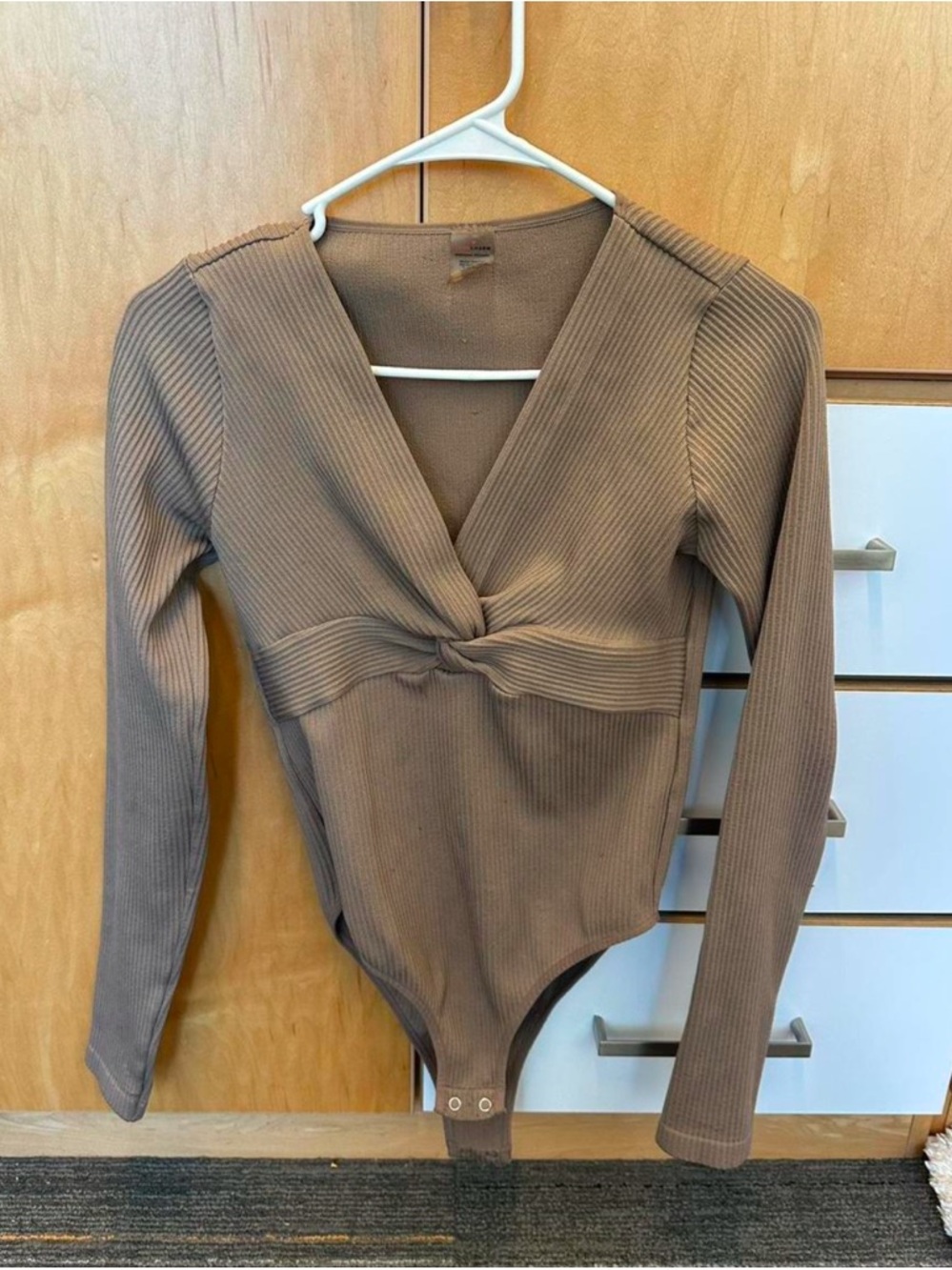 Twist-Front Ribbed Long-Sleeve Bodysuit - Brown